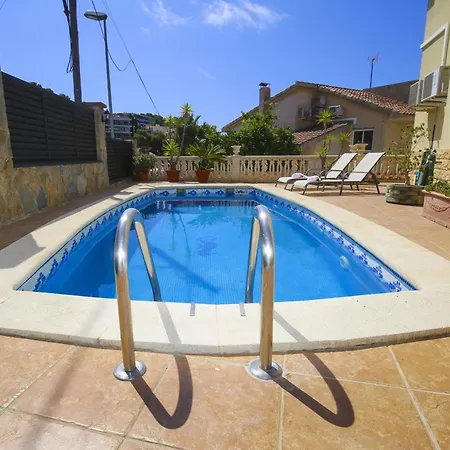 Pins Planet Costa Dorada Holiday home Salou